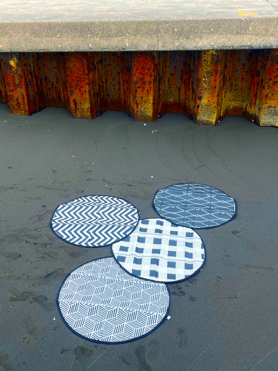 CHILL MAT ROUND 110φ /Decorate The Place