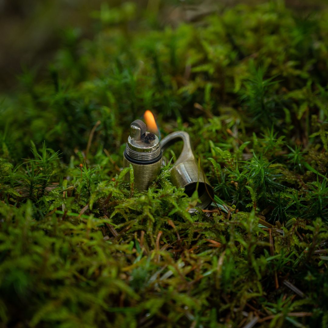 SOIL minimal. HOPE Lighter