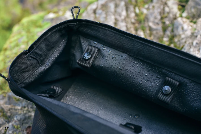 TOKYO CRAFTS　コードユニット マルチバッグ